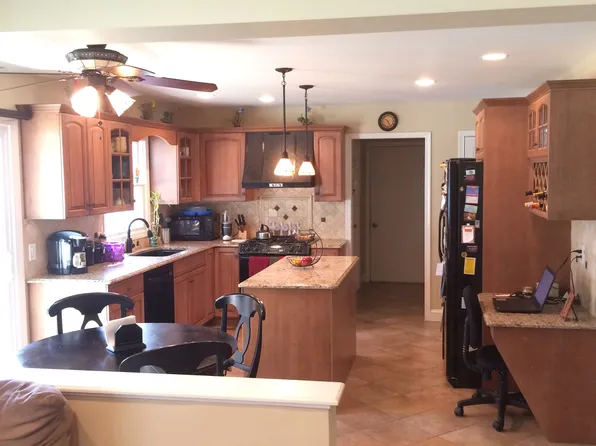 19 Hemlock Hill Rd, Jackson, NJ 08527