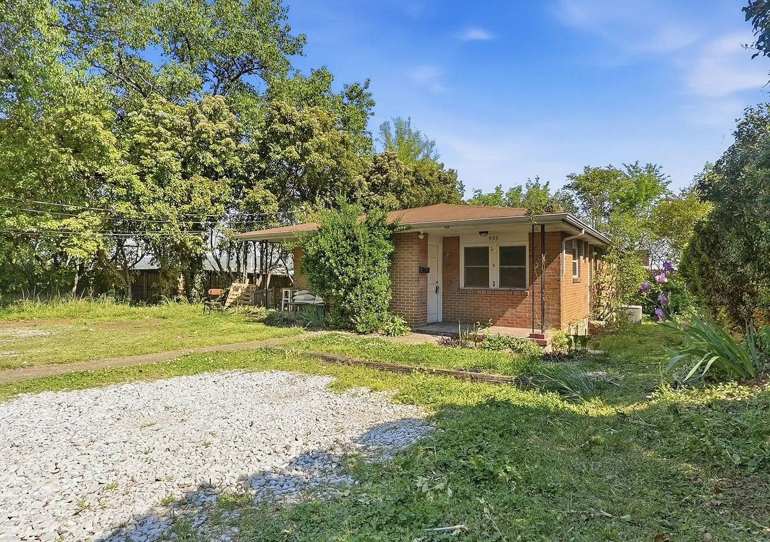Great 2 bedroom close to UTC! — Photo 2