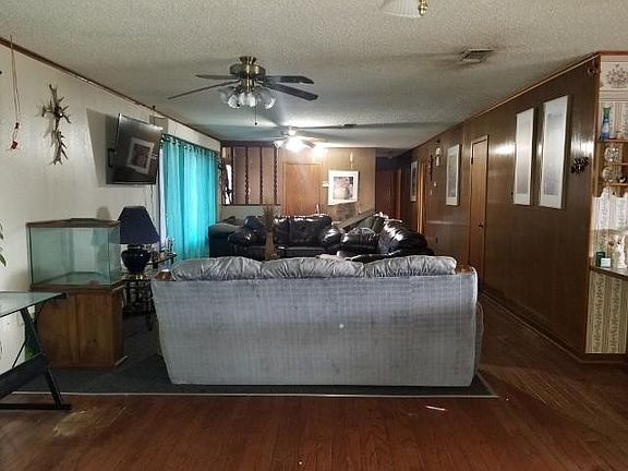3rd image of 1619 W State Highway 171