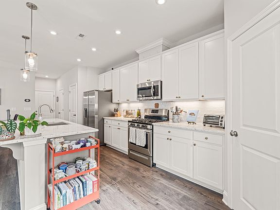 4th image of 6527 Amber Springs Dr