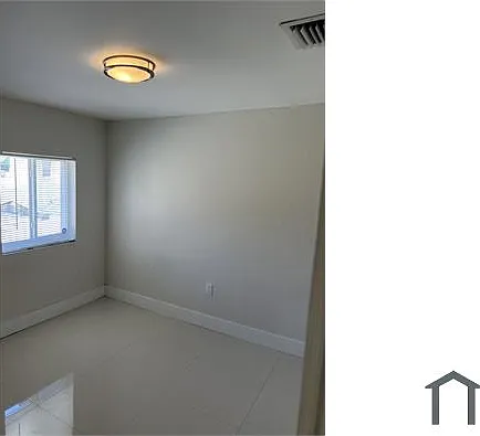 1059 SW 3rd St #7 — Photo 20