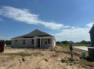 7877 Magnolia St, New Palestine, IN 46163