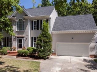 119 Southwold Dr, Cary, NC 27519