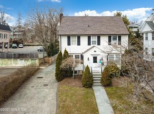 6 Lincoln Ave, Greenwich, CT 06830