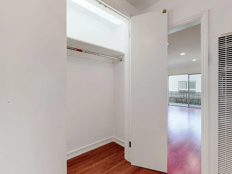 1737 Butler Ave #2 — Photo 15