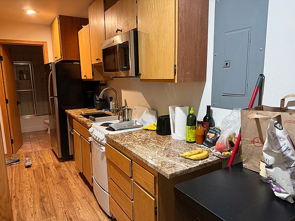 5th image of 1141 Rainbow Dr