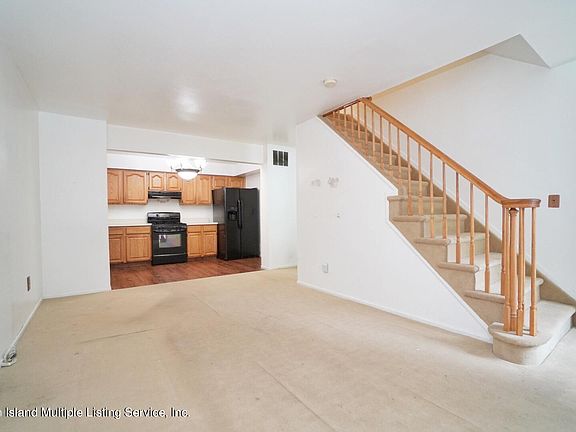 3rd image of 3348 Richmond Ter #A