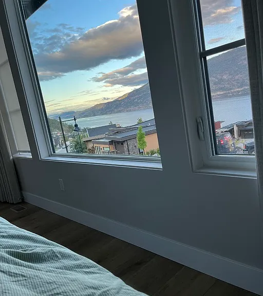 3593 McKinley Beach Dr #1 — Photo 3