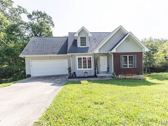 3rd image of 1003 Barbara Ln
