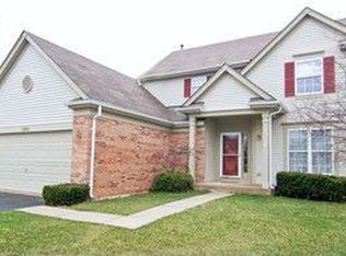 1363 Lily Ct, Grayslake, IL 60030