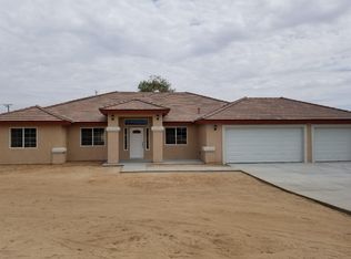 11120 Densmar Rd, Oak Hills, CA 92344