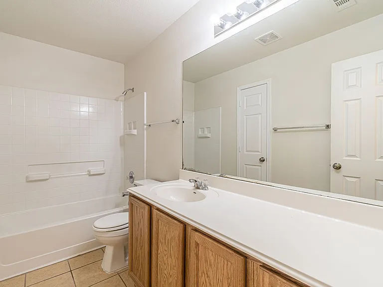 13803 Laramie Hl — Photo 14