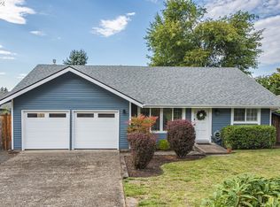 718 Woodcrest Dr, Springfield, OR 97477