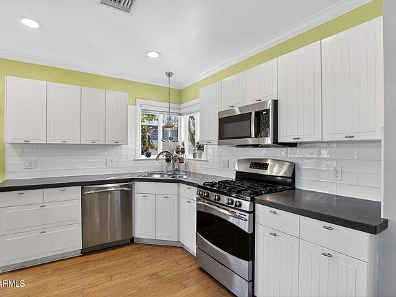 4th image of 1242 E EDGEMONT Avenue