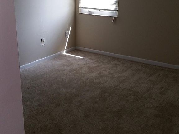 4th image of 527 S Lincoln Ave #108A