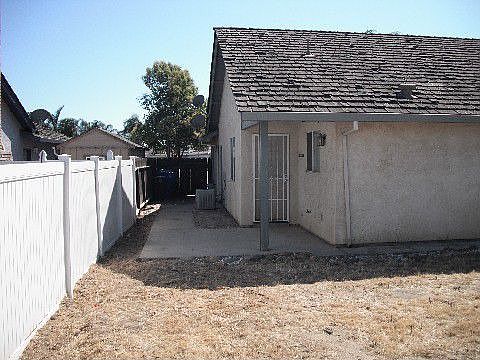3rd image of 1414 Aksland Dr