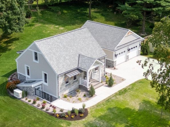 1430 Park AVENUE, West Bend, WI 53090