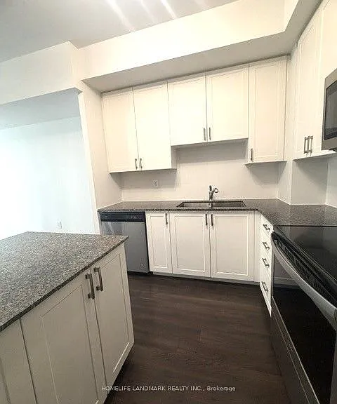 26 Coles Ave #403 — Photo 5