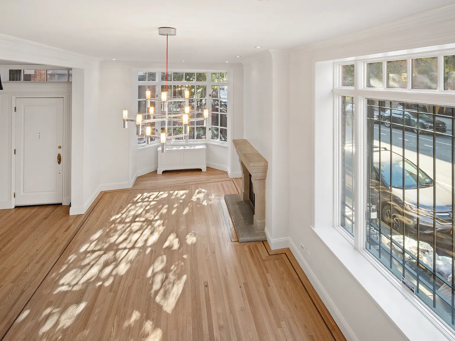 687 Greenwich Street — Photo 3