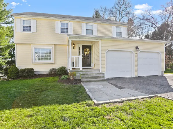 55 Fairway Green, Fairfield, CT 06825