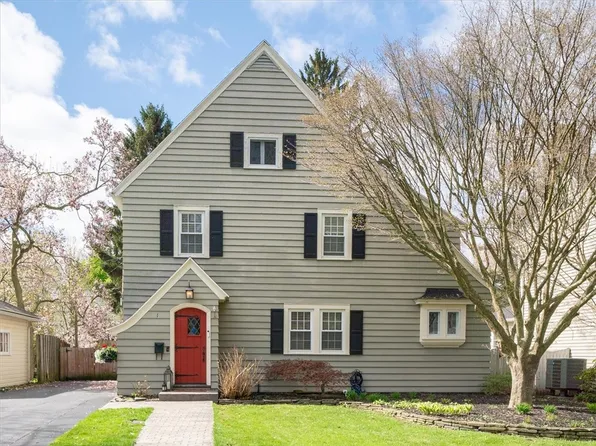 1 Galusha St, Fairport, NY 14450