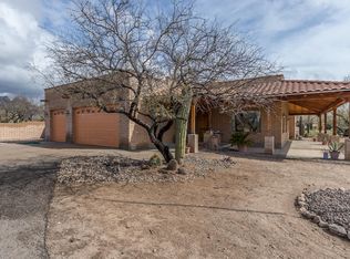 3840 N Bear Canyon Rd, Tucson, AZ 85749