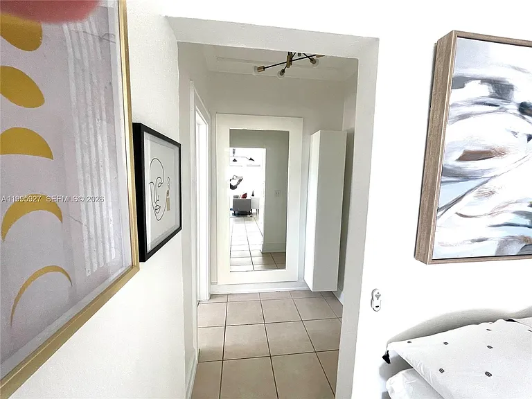 1611 Michigan Ave #27 — Photo 15