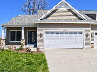 7165 Copper Ridge Ct, Zeeland, MI 49464