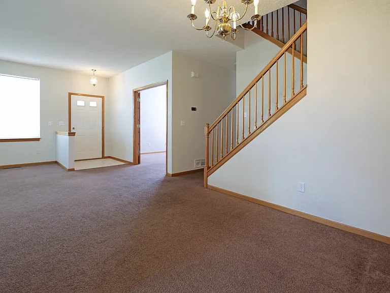 16342 Jamison Path — Photo 3