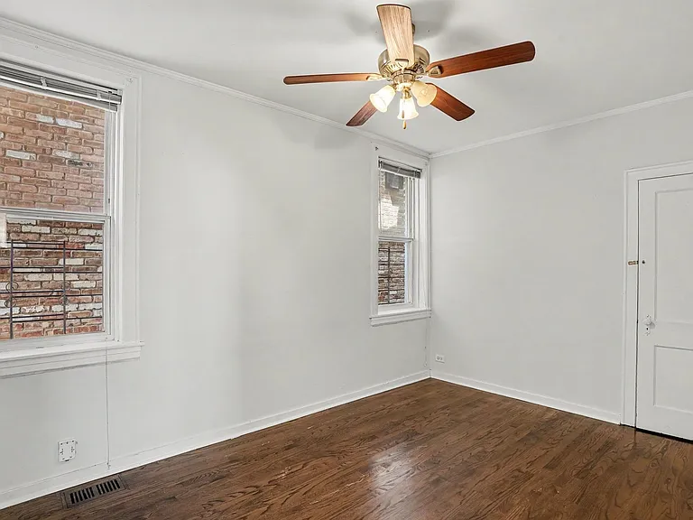 2257 W Hirsch St #1E — Photo 7