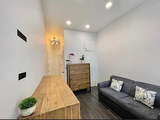 Rented by R New York | media 13