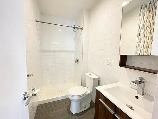 Rented by Bruma Realty LLC | media 7