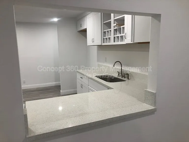 1327 W Parade St — Photo 15