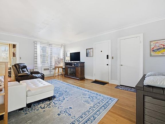 4th image of 1505 Meads Rd #A-2