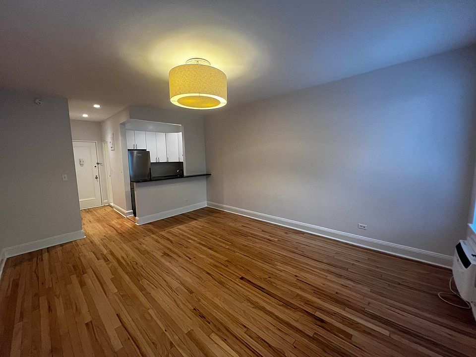 2nd image of 370 E 69th St APT 3I