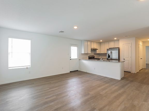 5th image of 4307 Fluvial Cir