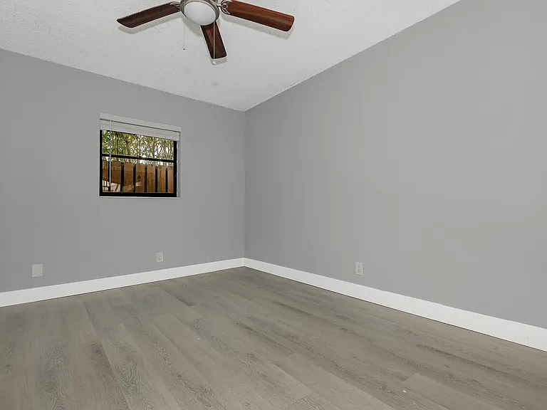 161 Meadows Dr #161 — Photo 15
