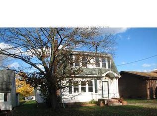 1088 Highland Dr, Saint Albans, WV 25177