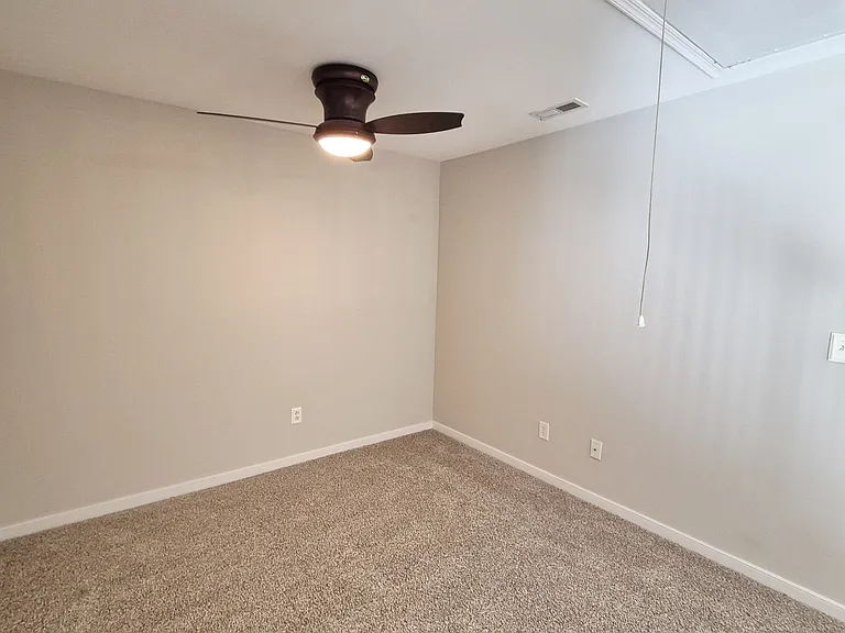 1563 Providence Knoll Dr — Photo 26
