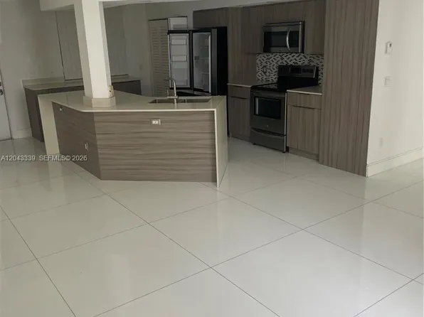 3155 NE 184th St APT 8105, Aventura, FL 33160