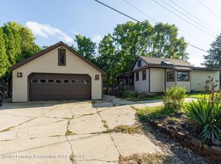 6945 Delta River Dr, Lansing, MI 48906