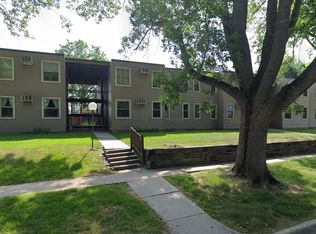 405 N Davis St APT 4, Anamosa, IA 52205
