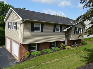 2732 Nolt Rd, Lancaster, PA 17601
