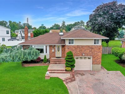 90 Stephen Street, Levittown, NY, 11756