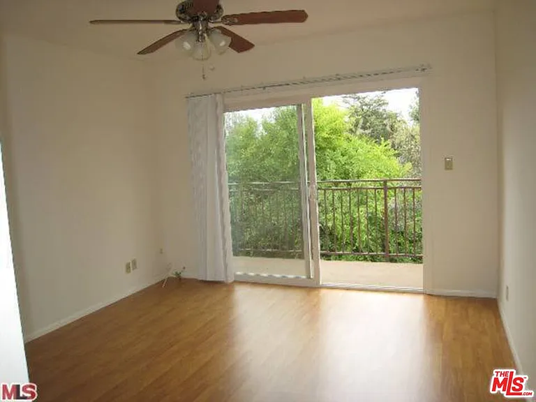 5252 Coldwater Canyon Ave #207 — Photo 10