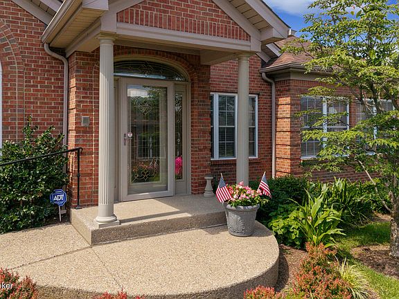 2nd image of 710 Tessin Way