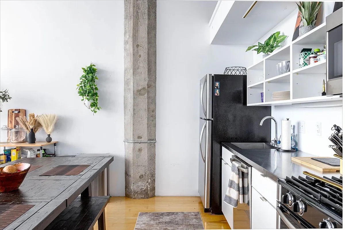 1 bed, 1023 sqft, $3,500 — Photo 4