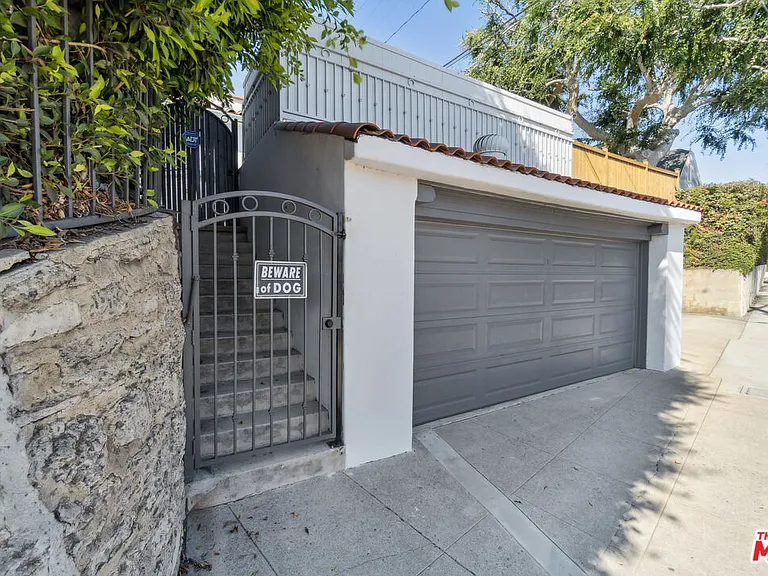 956 S Longwood Ave — Photo 46