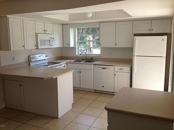 2nd image of 113 Moonstone Ct