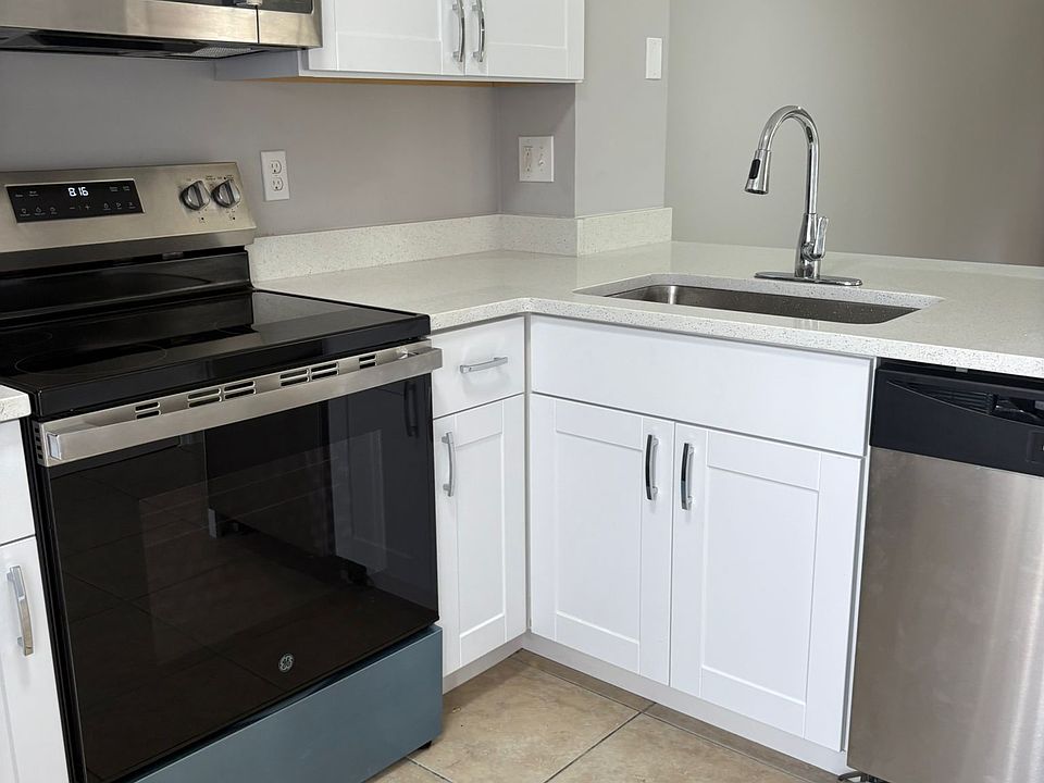 1st image of 1205 NE 8th Ter #404